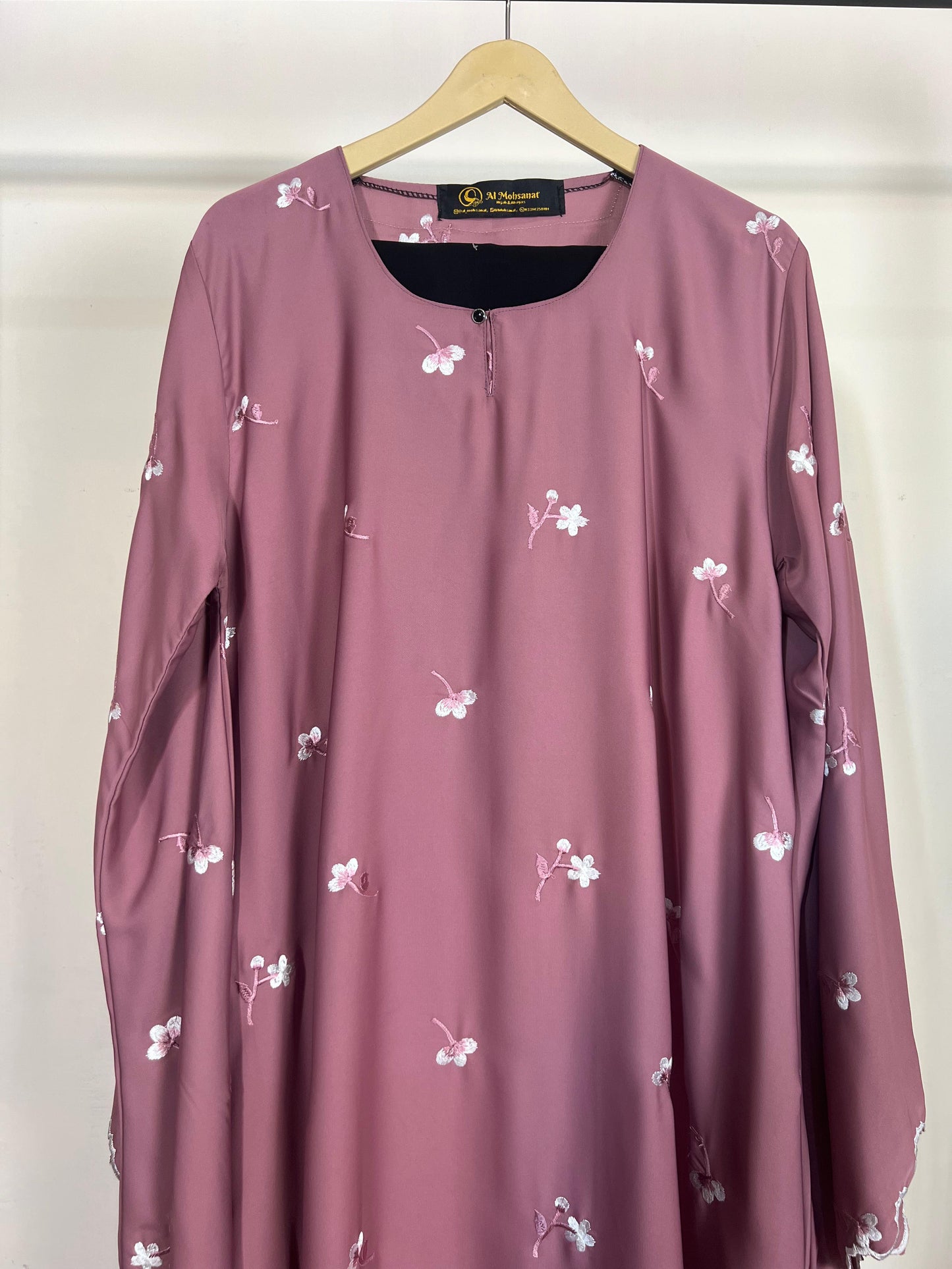 Nida embroidery abaya